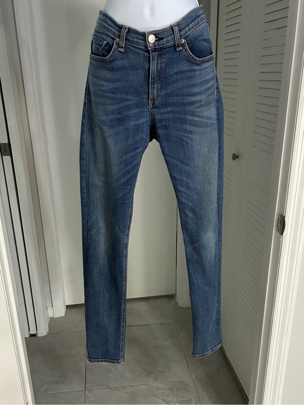 rag & bone Women’s Straight Leg, Skinny Fit Blue Jeans